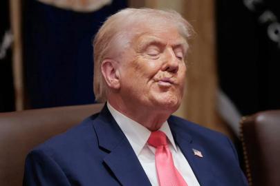 Trump'tan İran'a yeni saldırı tehdidi: "Bir küçük Destansı Öfke daha yapabiliriz"