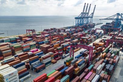 Türkiye komşularına 20,9 milyar dolarlık ihracat yaptı