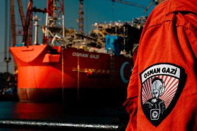 Türkiye'nin ilk yüzer üretim platformu Osman Gazi göreve başlıyor