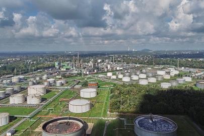 Uluslararası Enerji Ajansı kritik toplantı öncesi ek dizel satışı istiyor