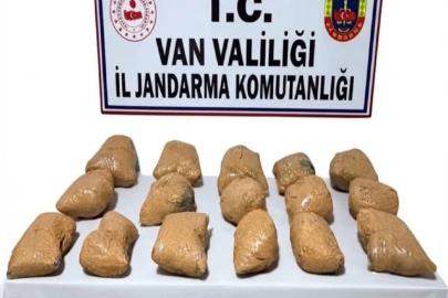 Van'da 22 kilogram toz esrar ele geçirildi