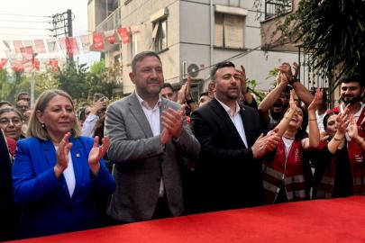 Yeni Parti’de dikkat çeken kopuş! İzmir'de yaklaşık 200 kişi istifa etti: “Yuvaya dönüş devam edecek”