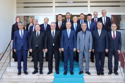 YÖK Başkanı Prof. Dr. Erol Özvar, İzmir Kâtip Çelebi Üniversitesini Ziyaret Etti