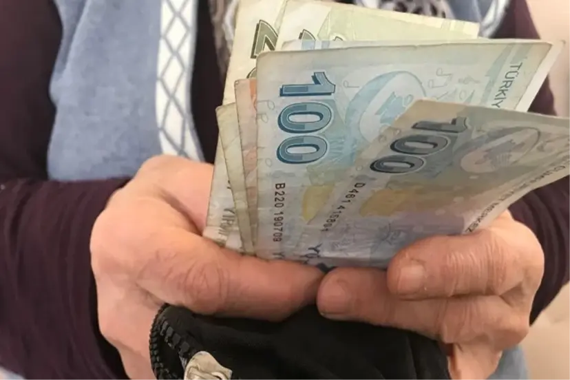 3,6 milyon emekliye kötü haber! Enflasyondan daha düşük zam alacaklar