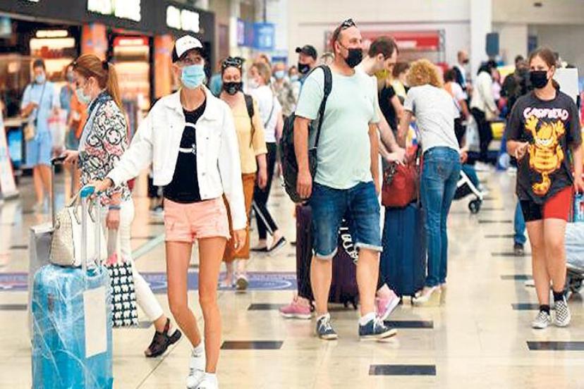 4 milyon turist geldi 3 milyar $ harcadı