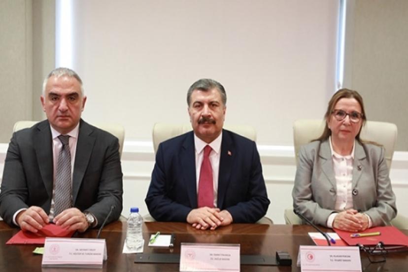 3 Bakan Birlikte Kameralar Karşısına Geçti: İşte O Toplantı Sonrası Açıklamalar