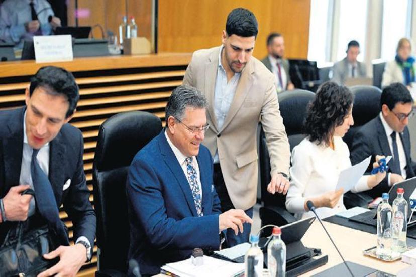 AB, ABD tarifesine misillemeyi erteledi