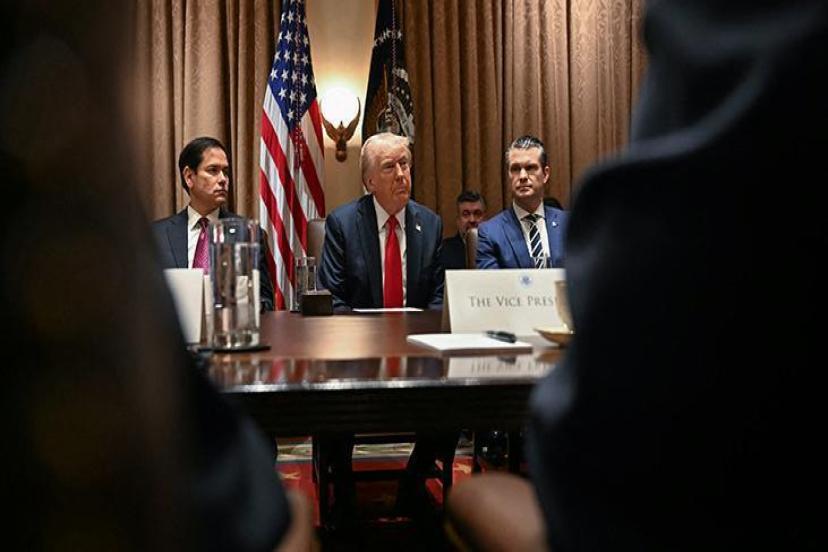 ABD Savunma Bakanı Hegseth, Panama ve Grönland'ın zorla alınabileceği mesajı verdi