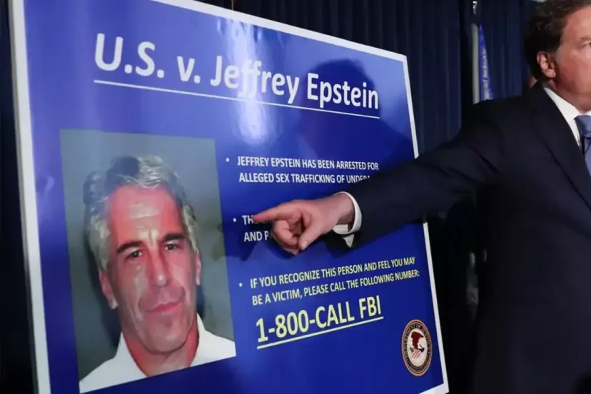 ABD'li bakan: Milyarder Jeffrey Epstein'in çocuk istismarı içeren on binlerce videosu var