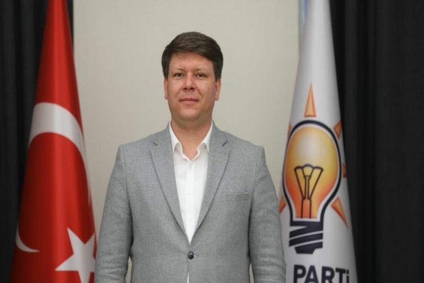 AK Gençlik İzmir’de A Kadro Değişti!