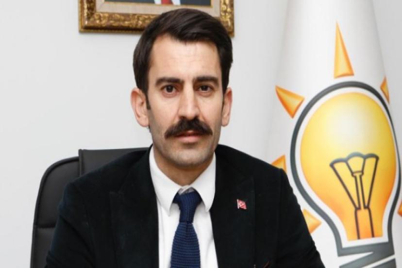 AK Parti'den Büyükşehir'e Ağaç Kesimi Tepkisi: Huyları Kurusun Yine Kuruttular