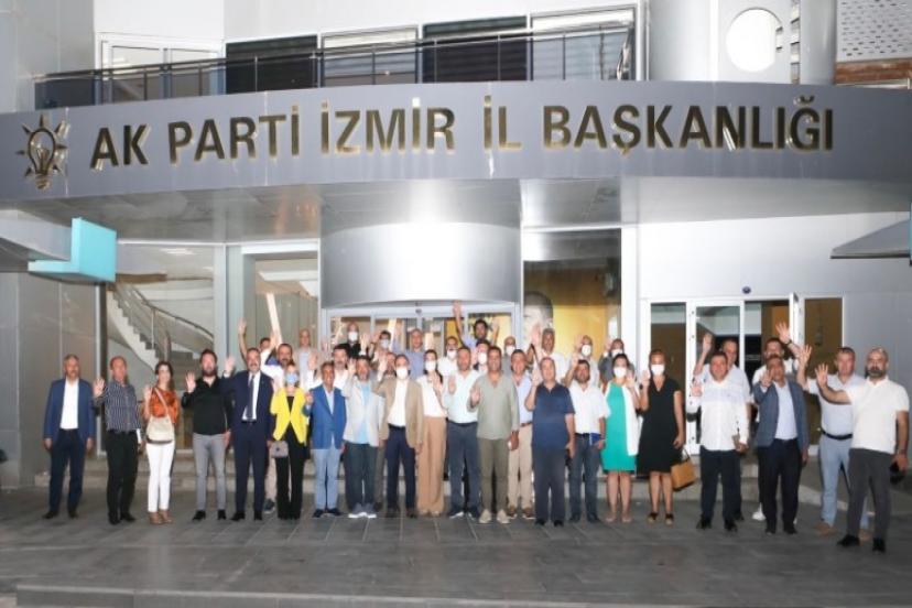 AK Parti İzmir İl Başkanı Kerem Ali Sürekli; 'Farkımız 20 yıldır sokakta olmak'