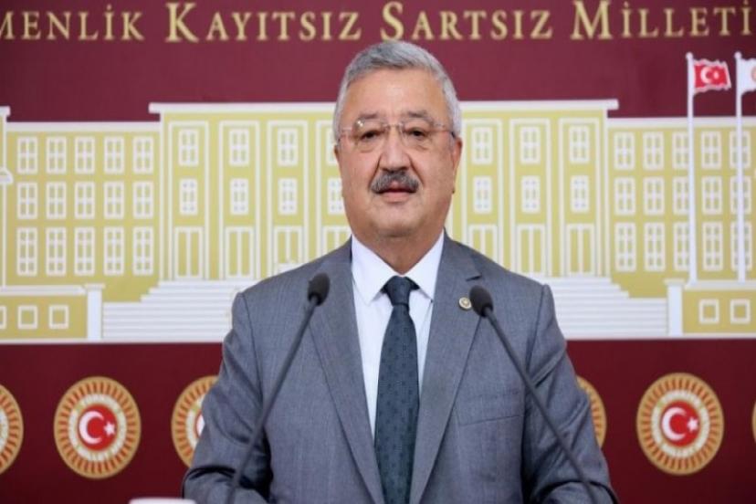 AK Parti İzmir Milletvekili Necip Nasır: Deprem siyaset üstü bir konudur