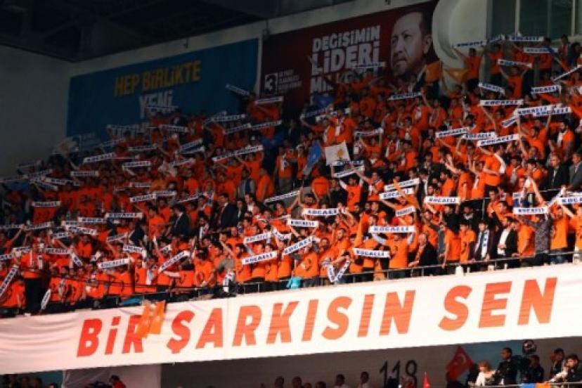 AK Parti kongresinde dikkat çeken slogan