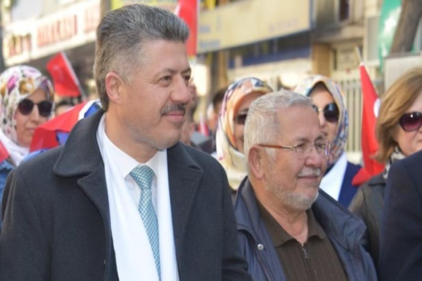 AK Parti'li Özkan’dan Babalar Günü Mesajı: Baba, Gölgesine Sığındığımız Heybetli Bir Çınar, Sırtımızı Yasladığımız Dağdır