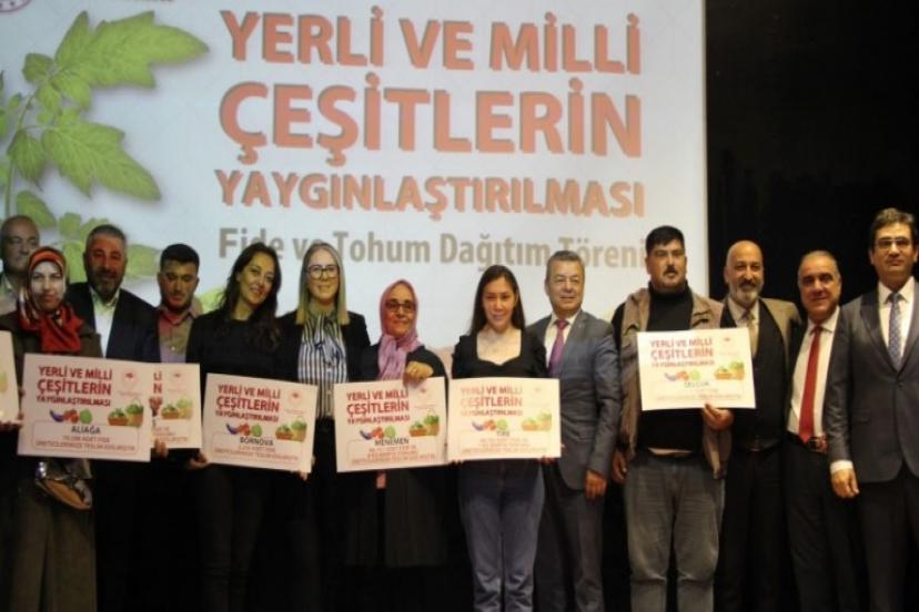 AK Partili Çankırı ‘Tarımı Bitirdiler’ Söylemine Üreticilerle Yanıt Verdi