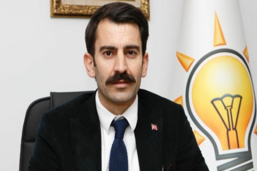 AK Partili Kişili, ‘CHP’ye Geçti Ama Aklı Bizde Kalmış!
