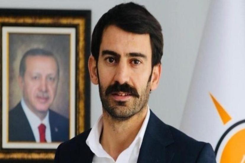 AK Partili Kişili’den Soyer’e tepki 'Sıkışan paçasını kurtarma peşinde!'