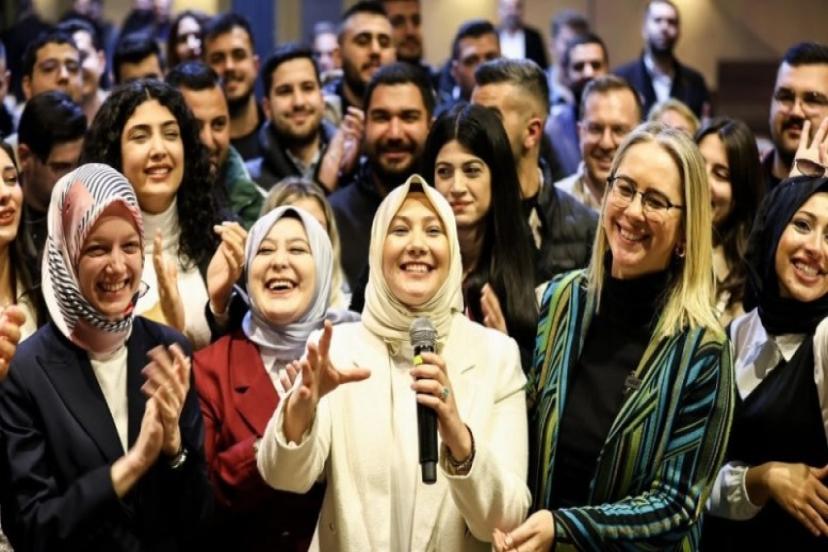 AK Partili Konak Adayı Çankırı:  'Gençler yolculuğun en önemli hüneridir'