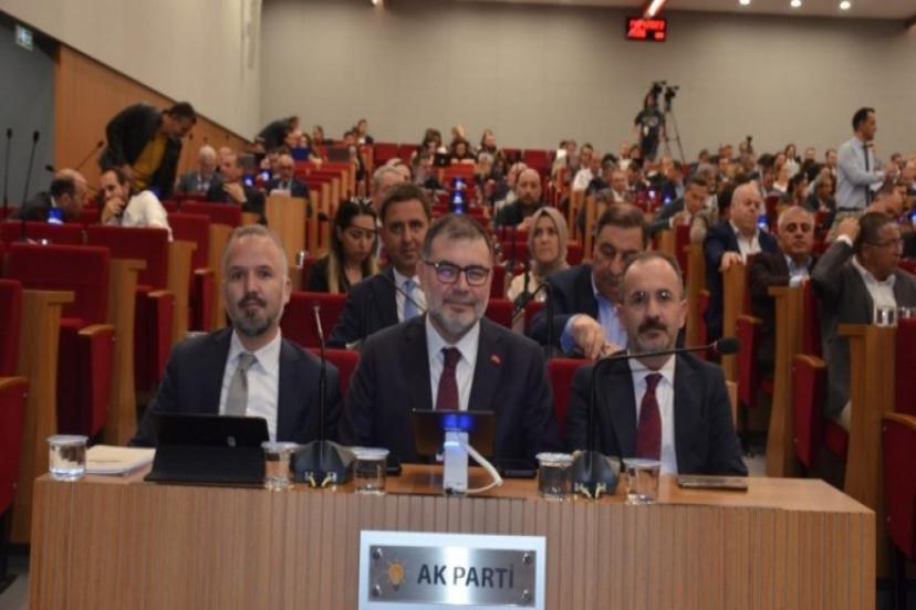 AK Partili Saygılı Büyükşehir Meclisi’ni takip etti