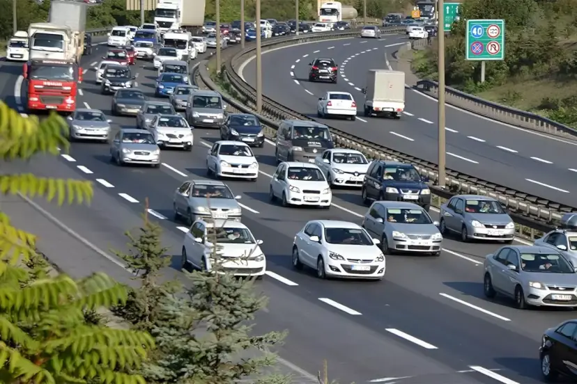 Akaryakıt fiyatlarına bu gece indirim geliyor
