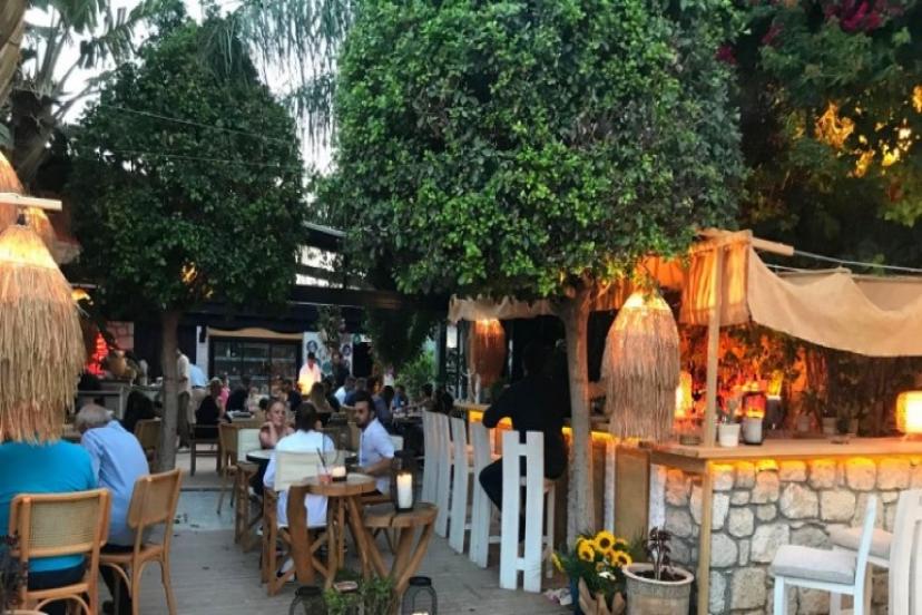 Alaçatı'da Yeni Bir Lezzet Durağı 'CİBES'