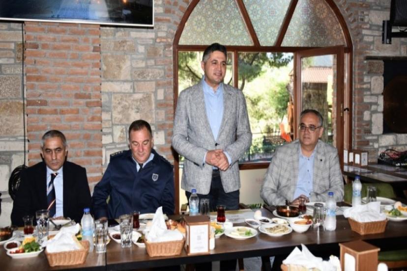 Aliağa Belediye Başkanı Serkan Acar, 'Ortada Bir Başarı Varsa En Büyük Pay Muhtarlarımızındır'