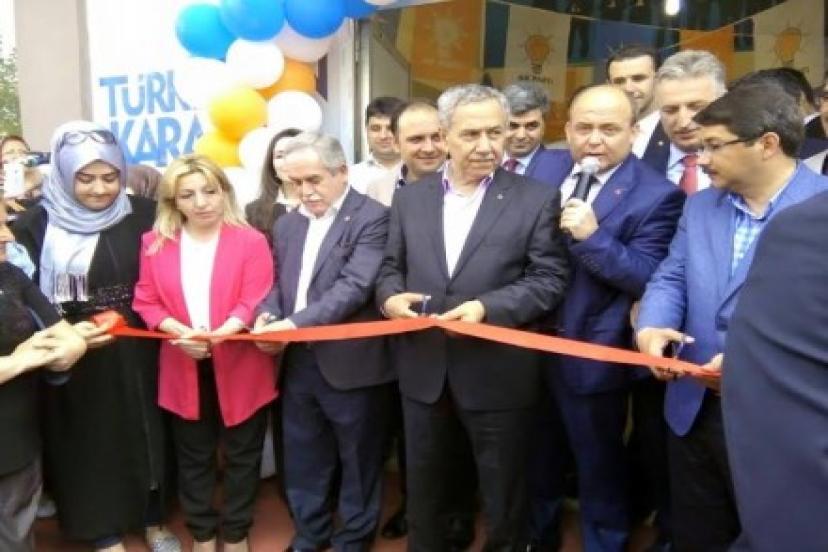 Arınç; "Kalabalık Beni Şaşırttı"