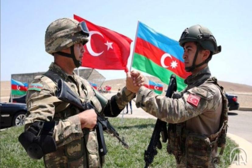 Azerbaycan bastırıyor, Rusya diretiyor, Barış gücünde Türk askeri muamması