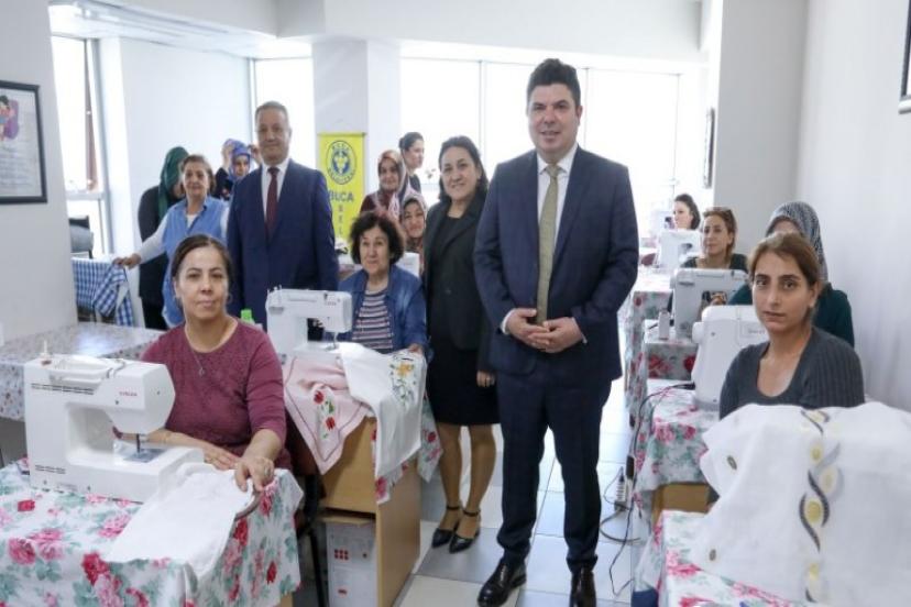 Aziz Nesin Bilgi ve Eğitim Merkezi’ndeki kurslara büyük ilgi