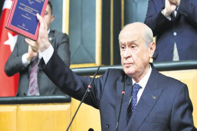 Bahçeli’den altılı masanın ‘Yeni Anayasa’ taslağına ilk tepki: Avutmaya dayalı beyhude bir çaba
