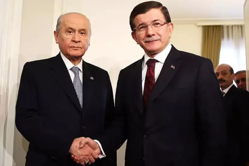 Bahçeli'den, Davutoğlu'na bayram telefonu