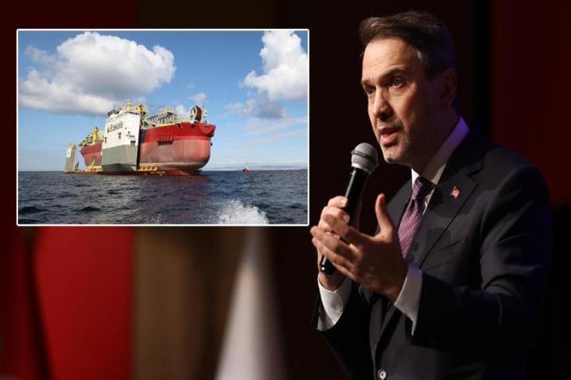 Bakan Bayraktar: Yüzer üretim platformumuz 29 Mayıs'ta İstanbul Boğazı'nı geçecek