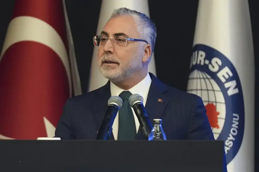 Bakan Işıkhan: Belediyelerin 196 milyar borcu var