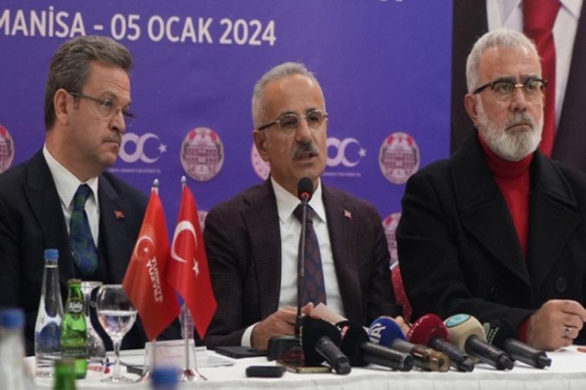 Bakan Uraloğlu Açıkladı: İzmir Ankara Yüksek Hızlı Tren Projesi Hızla İlerliyor