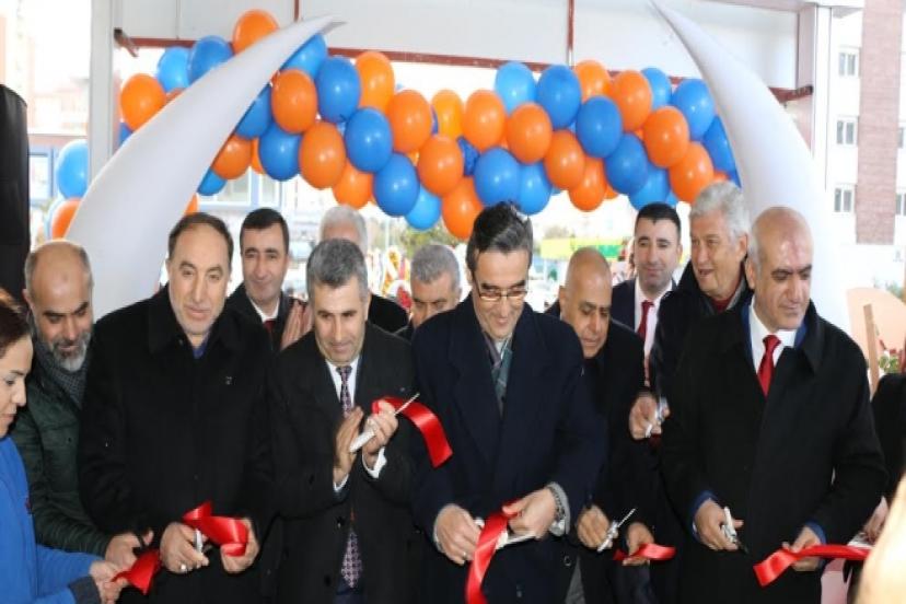 Başdaş Market 15. Şubesini Karşıyaka’da Açtı