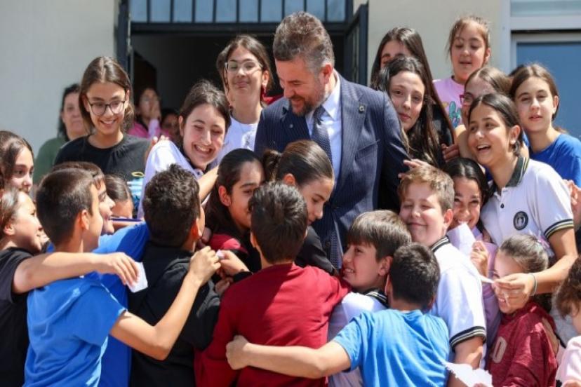  Başkan Görkem Duman: 'Gelecek çocukların gülüşlerinde'