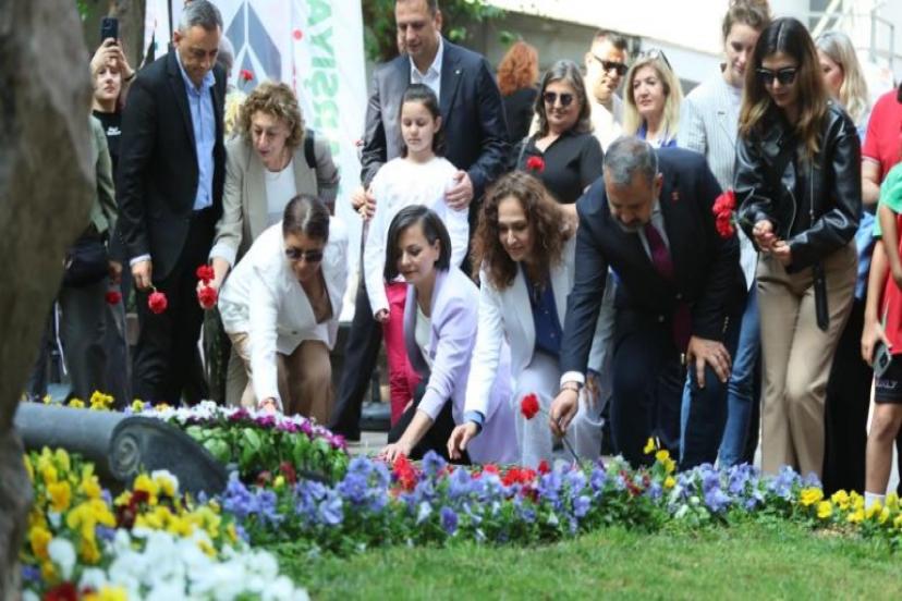 Başkan Kınay: "Karabağlar, dayanışmanın, mücadelenin ve umudun adıdır"