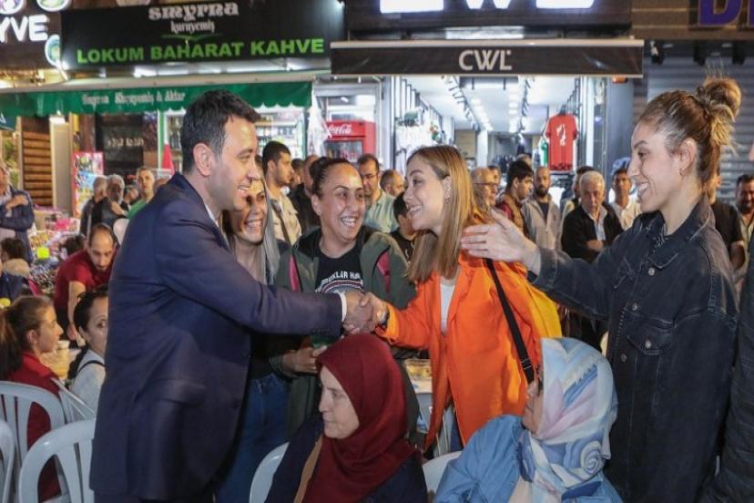 Başkan Önal, Sevgi Yolu’nda vatandaşlarla buluştu:  ‘Verdiğim sözleri teker teker yerine getireceğim’