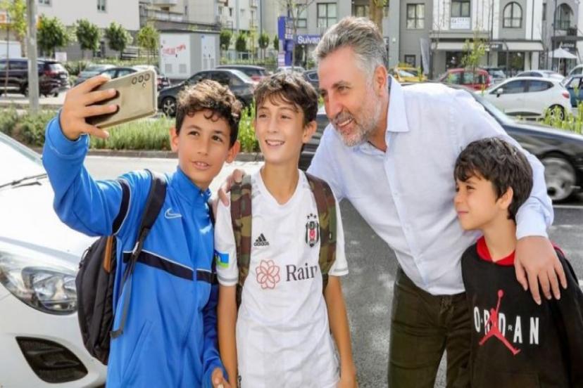 Başkan Sandal’dan yeni yıl mesajı: '2024 Bayraklı’nın yılı olsun”