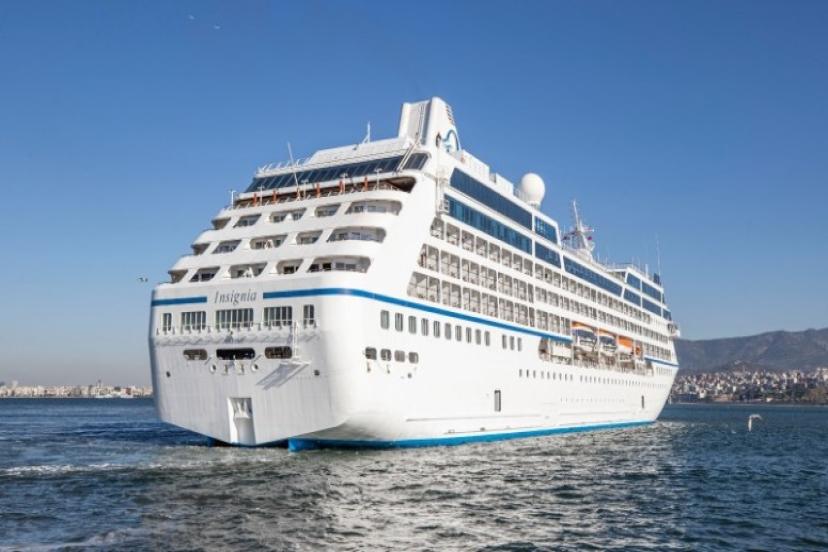 Başkan Soyer 6 yıl aradan sonra İzmir’e gelen ilk kruvaziyeri karşıladı