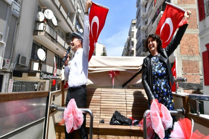 Başkan Soyer: “Siz Gelemiyorsunuz Ama Biz Bayram Coşkusunu Size Getirdik”