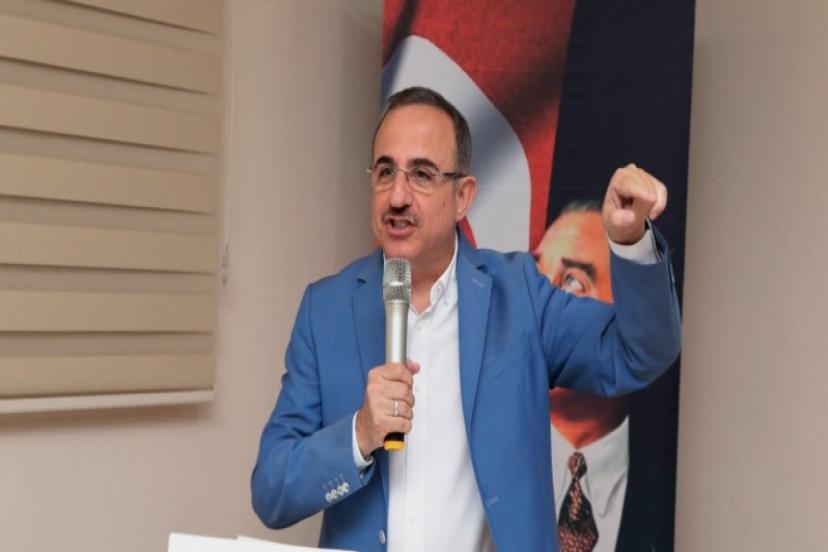 Başkan Sürekli 'den Yücel'e Davet; Soyer'e 'Sözde Emek Dostluğu' Çıkışı