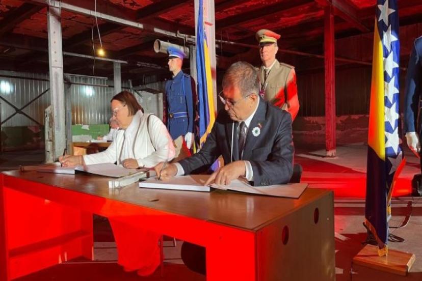 Başkan Tugay Bosna’da Srebrenitsa Katliamı’nın kurbanlarını andı