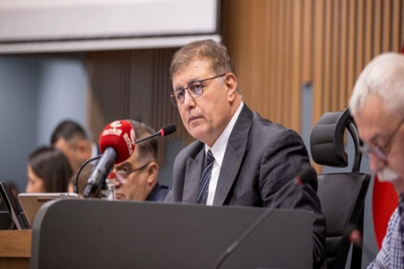 Başkan Tugay’dan 2025 bütçesinde tasarruf vurgusu: 'Ayağımızı yorganımıza göre uzatacağız'