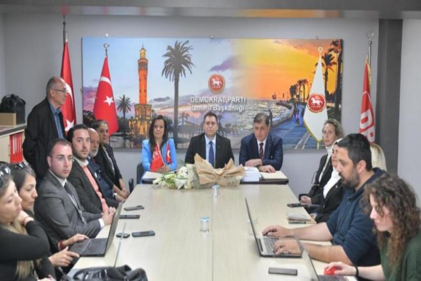 Başkan Tugay’dan Demokrat Partili rakibine nezaket ziyareti