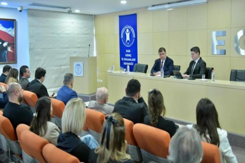 Başkan Tugay, genç iş insanlarına projelerini anlattı