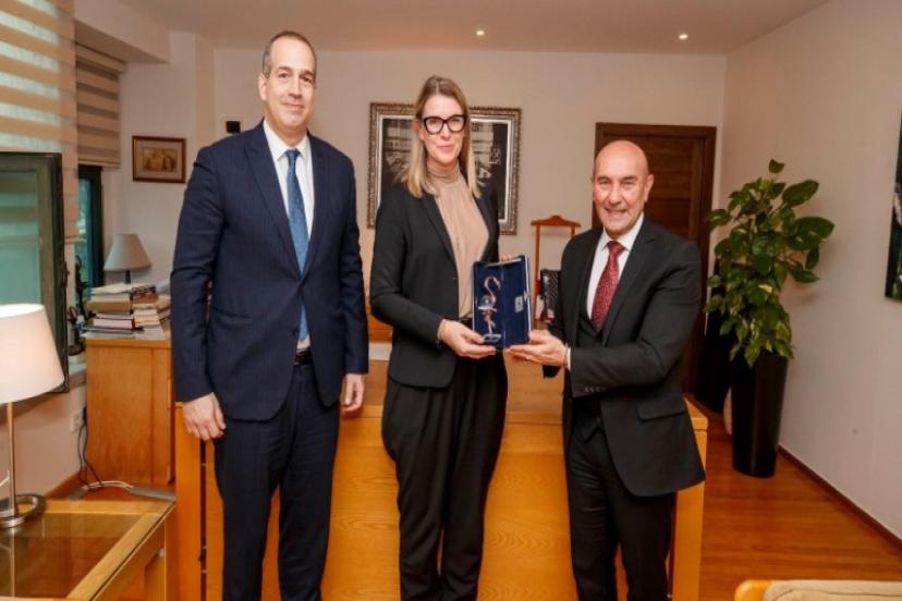 Başkan Tunç Soyer İsveç heyetini ağırladı: 'Birbirimize ilham vermeliyiz'