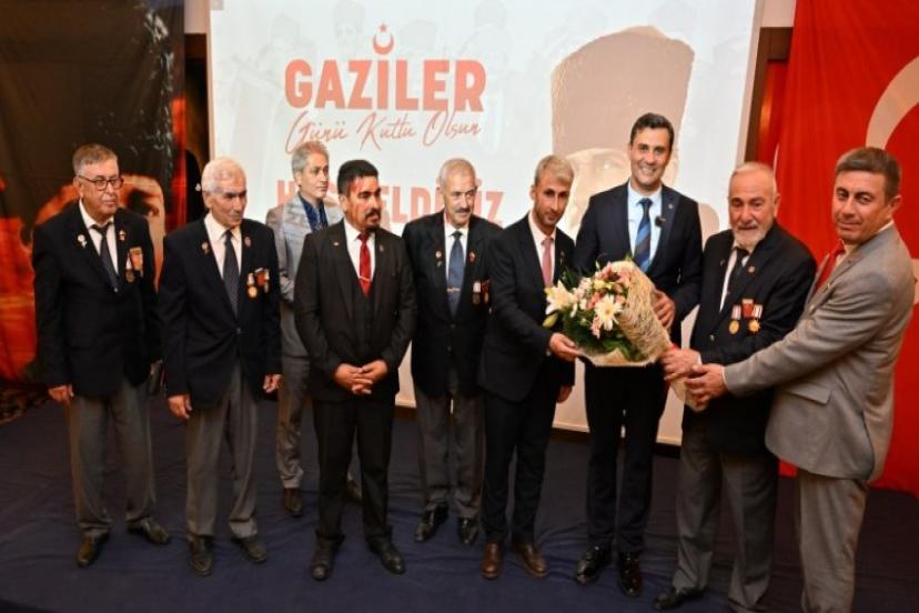 Başkan Zeyrek; 'Gazilerimizin Gösterdiği Cesaret ve Fedakarlıkla Gurur Duyuyoruz'