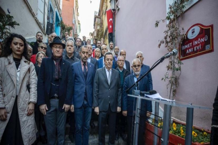 Batur: Bizim tek kurtuluşumuz, Atatürk’ün yolundan yürümektir